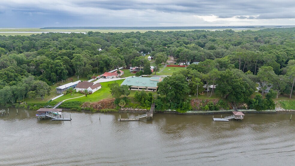 More Photos Of 1224 Buccaneer Club Rd NE, Townsend General Retail For Sale