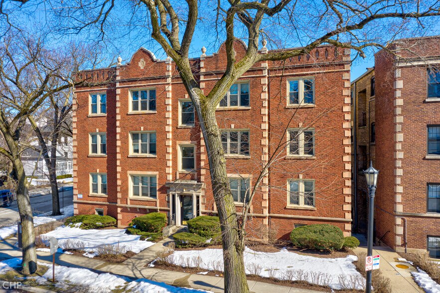 More Photos Of 1024 Noyes St, Evanston Apartments For Sale