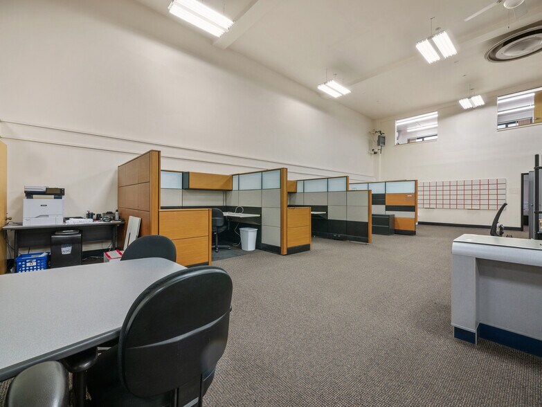 More Photos Of 407 S 2nd St, Laramie Storefront Retail Office For Sale