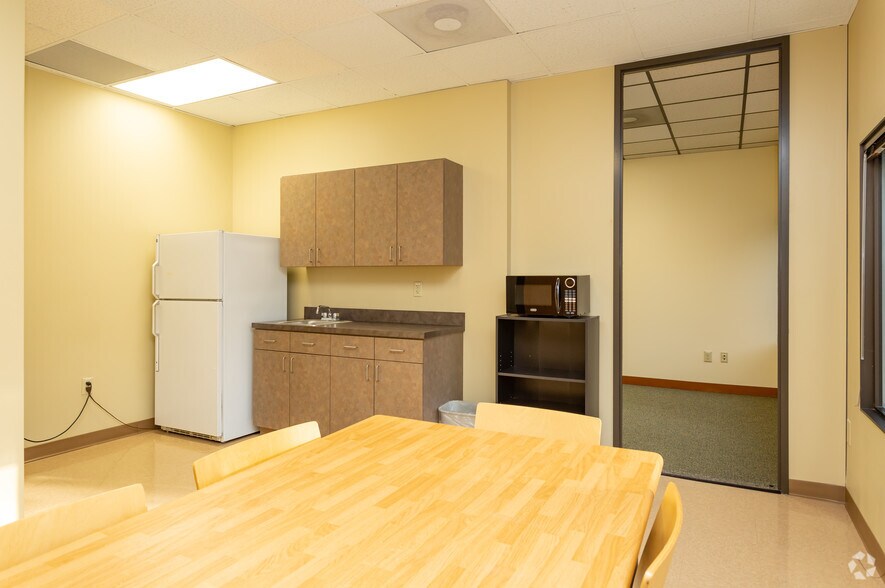 More Photos Of 3109 Poplarwood Ct, Raleigh Office For Lease