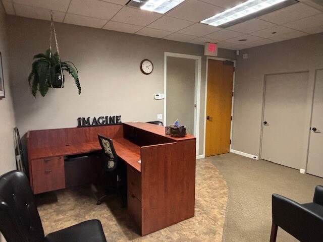 More Photos Of 13620 Lincoln Way, Auburn Office For Sale