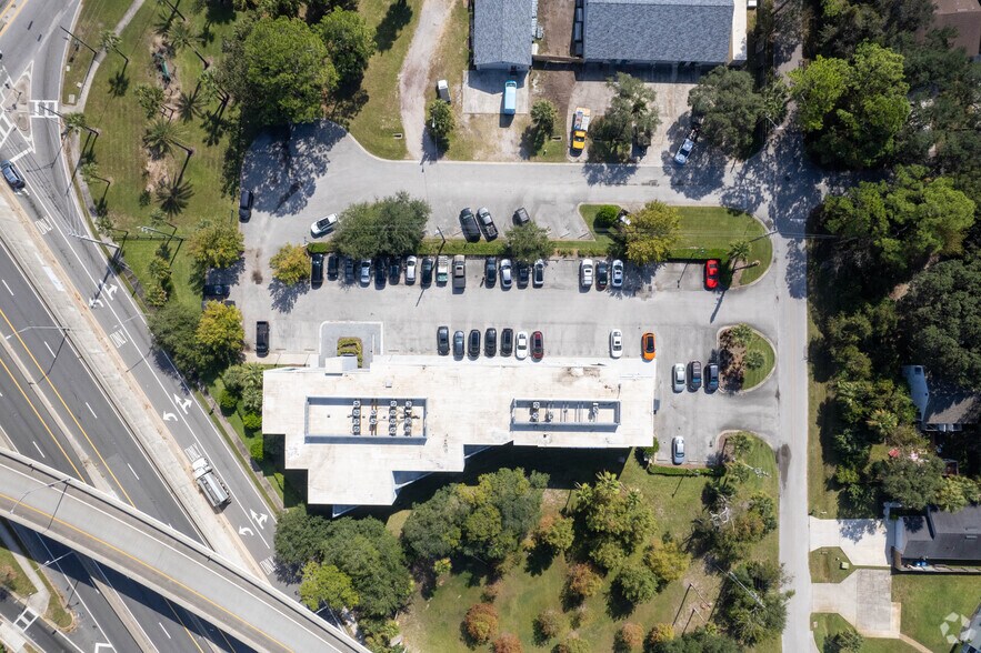 More Photos Of 2300 Marsh Point Rd, Neptune Beach Office For Lease
