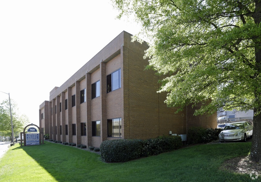 More Photos Of 900 E North St, Greenville Office For Sale