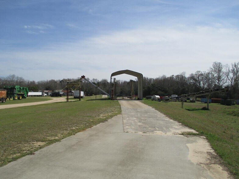 More Photos Of 3970 Camden Hwy hwy, Dalzell Land For Sale