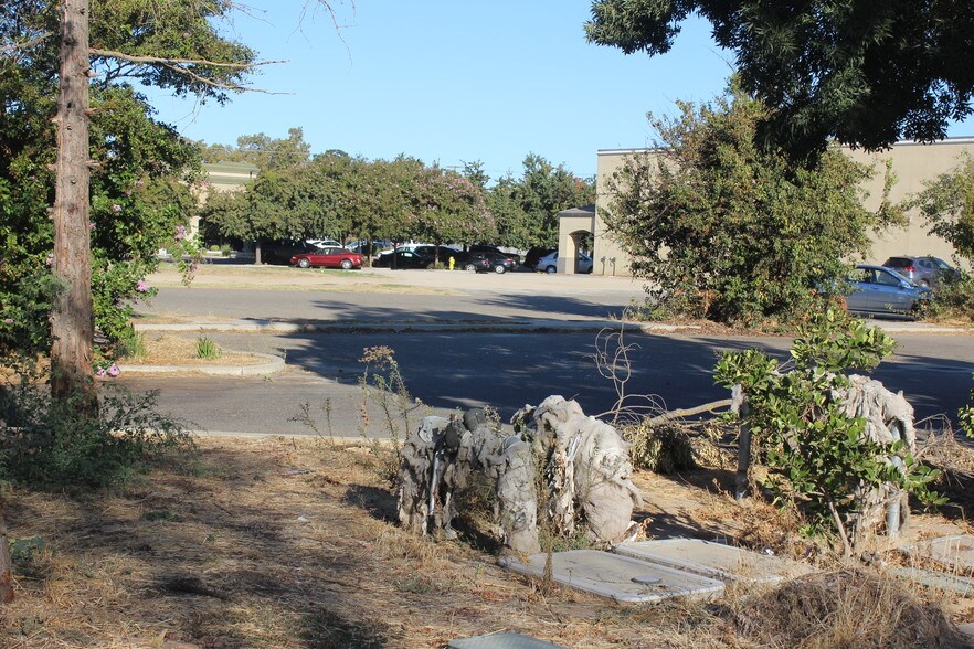 More Photos Of 7958 Lander Avenue, Hilmar Land For Sale