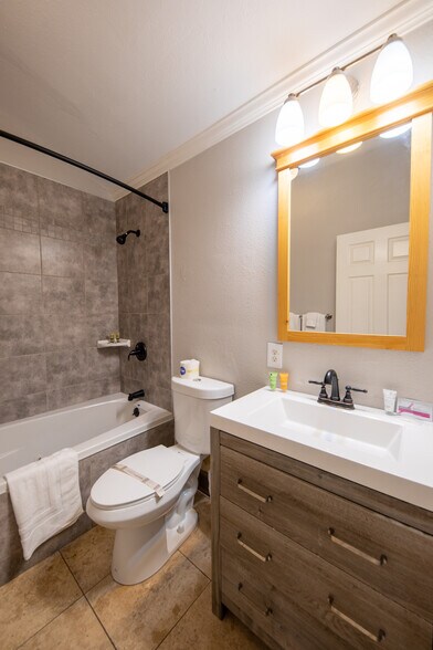 More Photos Of 735 Emerald Bay Rd, South Lake Tahoe Hotel For Sale