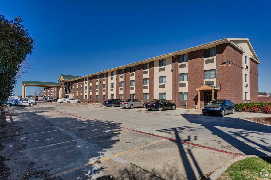 Primary Photo Of 8205 Esters Blvd, Irving Hotel For Sale
