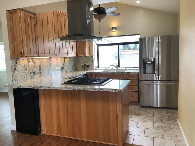 More Photos Of 16922 Lynn Ln, Huntington Beach Apartments For Sale