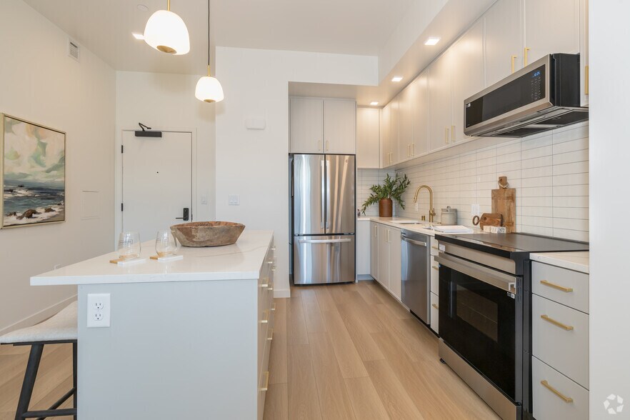 More Photos Of 1629 S St, Sacramento Apartments For Lease