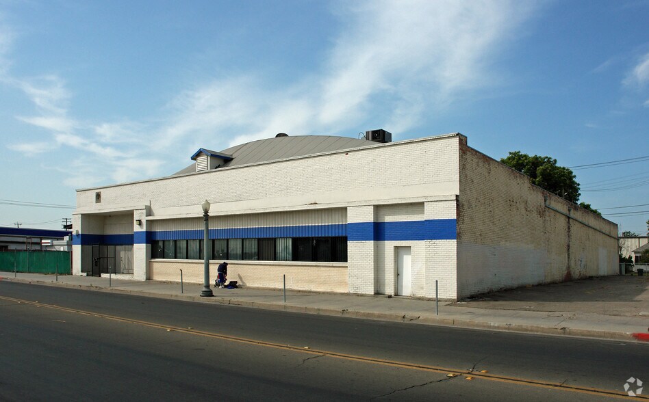 More Photos Of 641 G St, Fresno Industrial For Sale