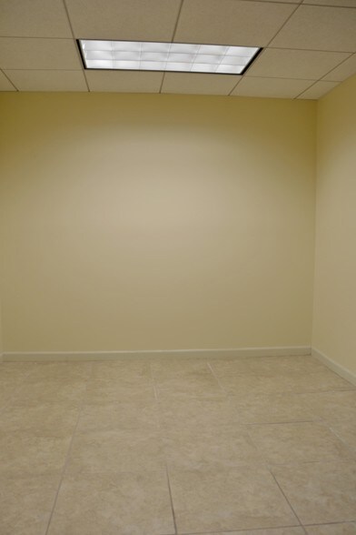 More Photos Of 12112 Bellaire Blvd, Houston Medical For Lease