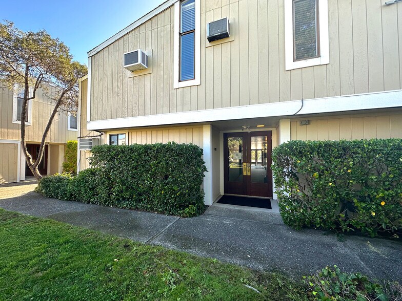 More Photos Of 150 Shoreline Hwy, Mill Valley Apartments For Sale