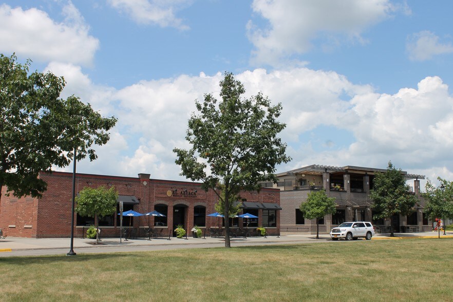 More Photos Of 2712 Stange Rd, Ames Storefront Retail Office For Sale