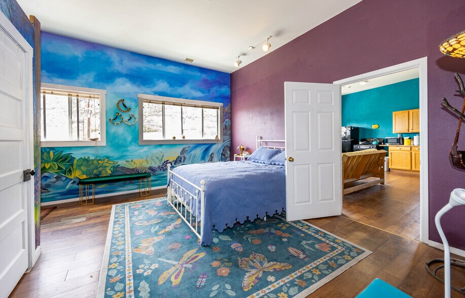 More Photos Of 2 Naco Rd, Bisbee Office For Sale