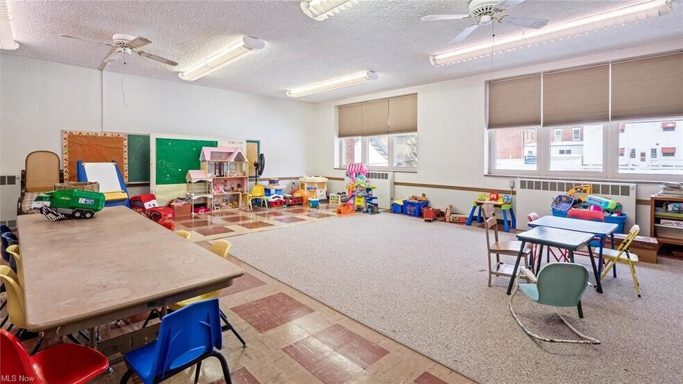 More Photos Of 130 N 7th St, Cambridge Religious Facility For Sale