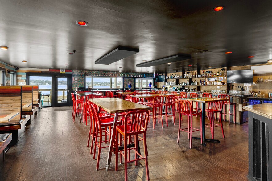 More Photos Of 116 Aquidneck Ave, Middletown Restaurant For Sale