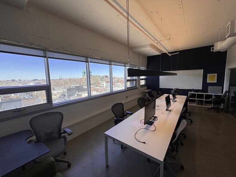 More Photos Of 90 Rue Beaubien O, Montréal Loft Creative Space For Lease