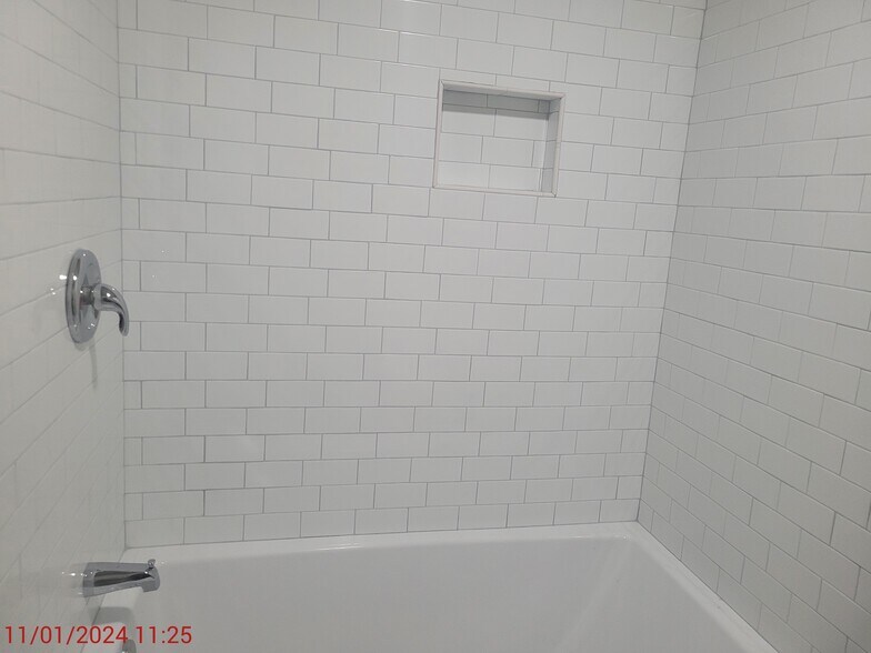 More Photos Of 121 S Main St, Alburtis Apartments For Lease