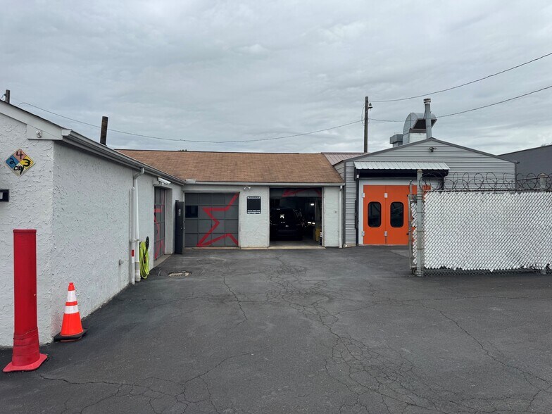 More Photos Of 9412 Bustleton Ave, Philadelphia Auto Repair For Sale