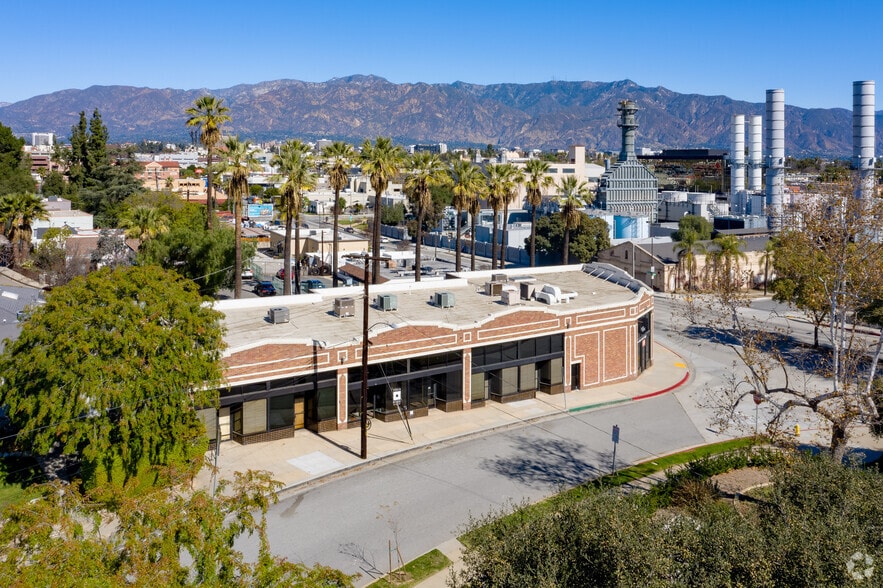 More Photos Of 1167-1169 S Fair Oaks Ave, Pasadena Storefront Retail Office For Lease