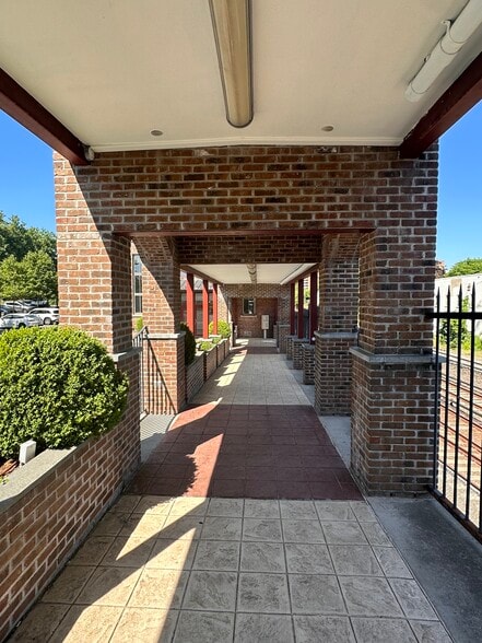 More Photos Of 25 Main St, Tuckahoe Loft Creative Space For Lease