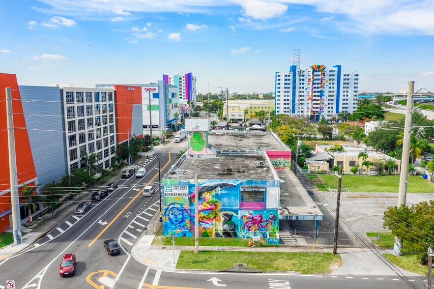 More Photos Of 301 NW 36th St, Miami General Retail For Sale