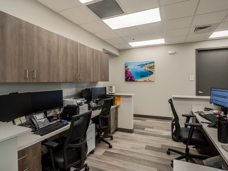 More Photos Of 21020 State Road 7, Boca Raton Medical For Sale