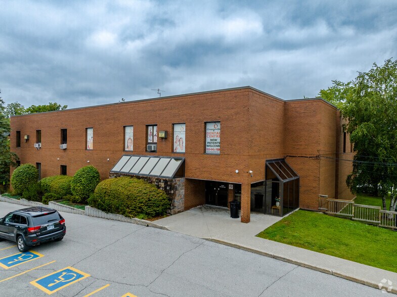 Primary Photo Of 15 Elizabeth St, Orangeville Healthcare For Lease