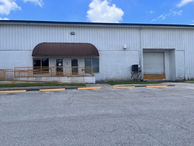 Primary Photo Of 3032-3090 44th Ave N, Saint Petersburg Warehouse For Lease