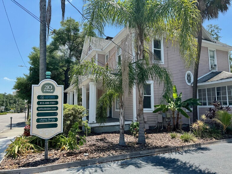 Primary Photo Of 210 Platt St W, Tampa Coworking Space