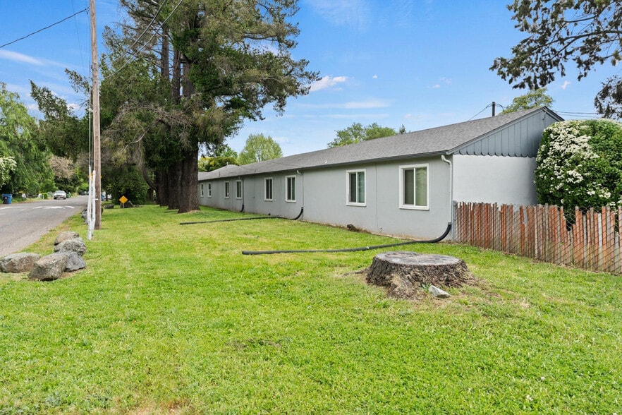 More Photos Of 530 - 570 Talmage Rd, Ukiah Apartments For Sale