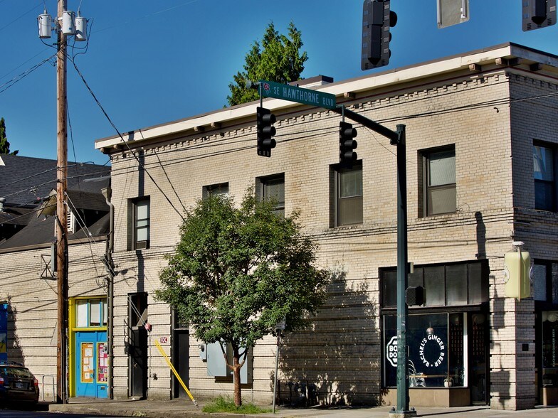 More Photos Of 3632-3646 SE Hawthorne Blvd, Portland Storefront Retail Residential For Sale