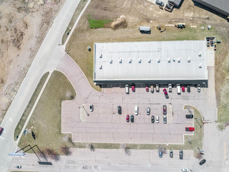 More Photos Of 1319 Holton Dr, Le Mars Unknown For Lease