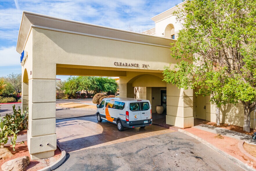 More Photos Of 5152 W Latham St, Phoenix Hotel For Sale