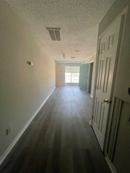 More Photos Of 2302 45th St, Galveston Office For Lease