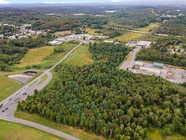 More Photos Of 165 E Broadway, Monticello Land For Sale