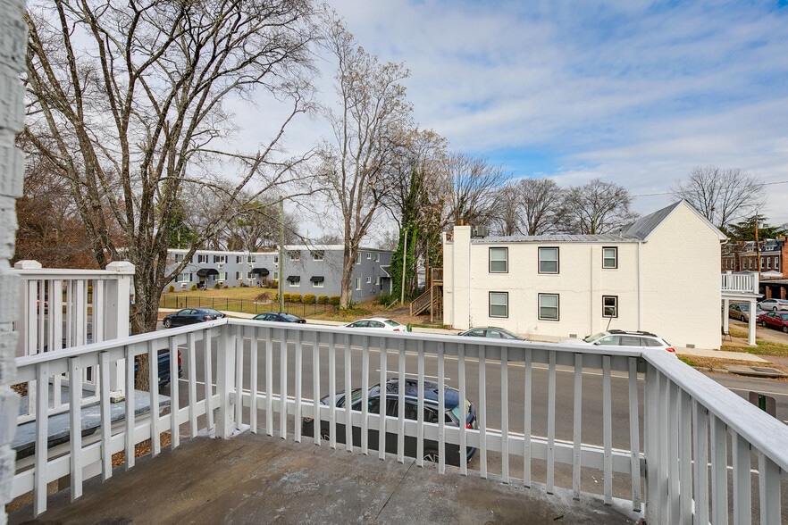 More Photos Of 3203 Ellwood Ave, Richmond Apartments For Sale