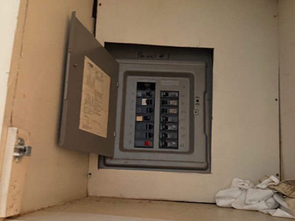 More Photos Of 4 South St, Bristol Office For Sale