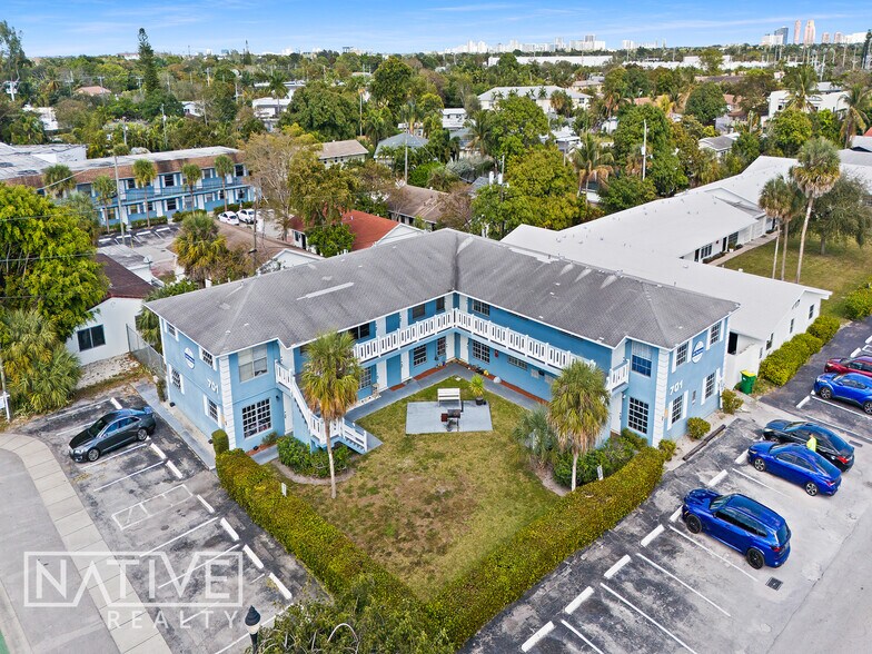 More Photos Of 701 NE 13th Ct, Fort Lauderdale Apartments For Sale