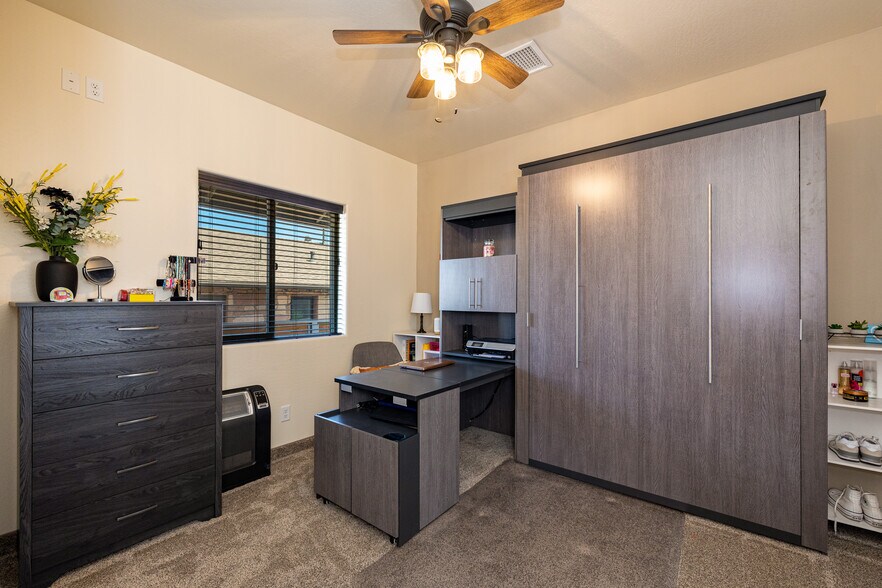 More Photos Of 116 S 1st St, Williams Office For Sale