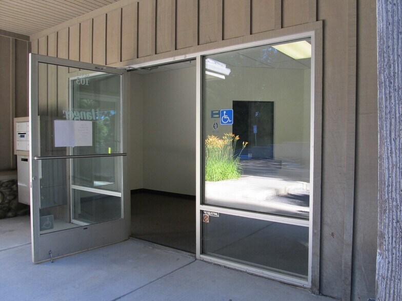 More Photos Of 375 Brunswick Rd, Grass Valley Medical For Lease