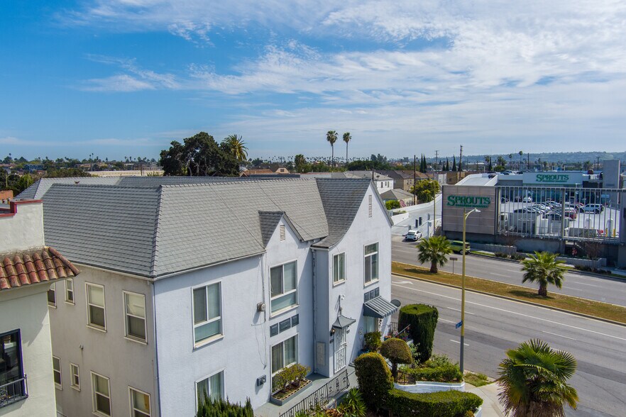 More Photos Of 1296 S Citrus Ave, Los Angeles Apartments For Sale
