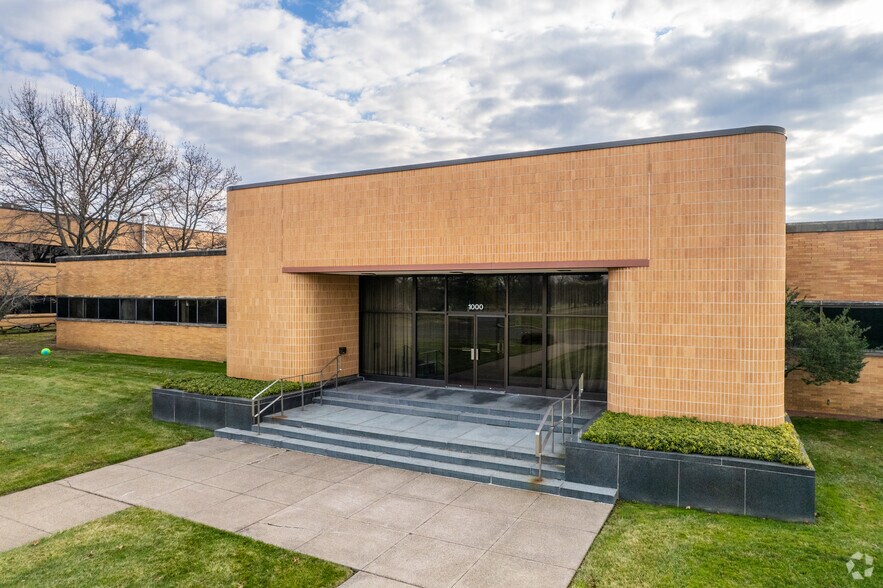 More Photos Of 1000 N Cannon Ave, Lansdale Warehouse For Lease
