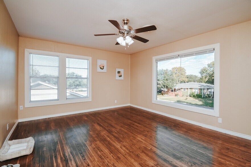 More Photos Of 1503 E Virginia Ave, Victoria Apartments For Sale