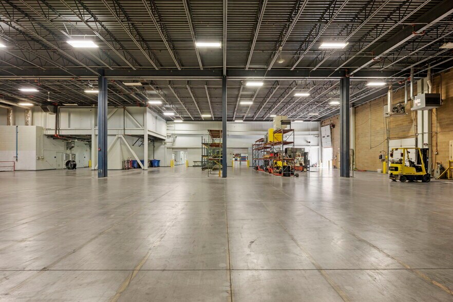 More Photos Of 801 N 2nd St, Berthoud Distribution For Lease