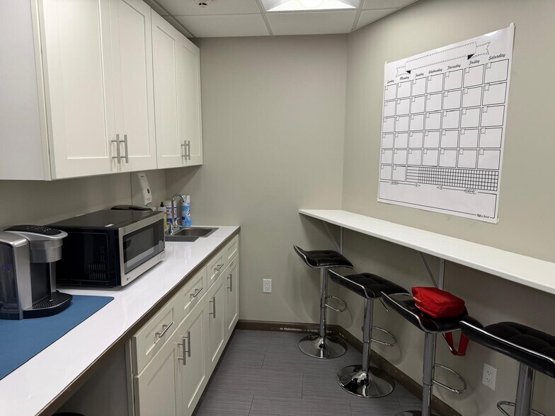 More Photos Of 131 Central Ave, Tarrytown Medical For Sale