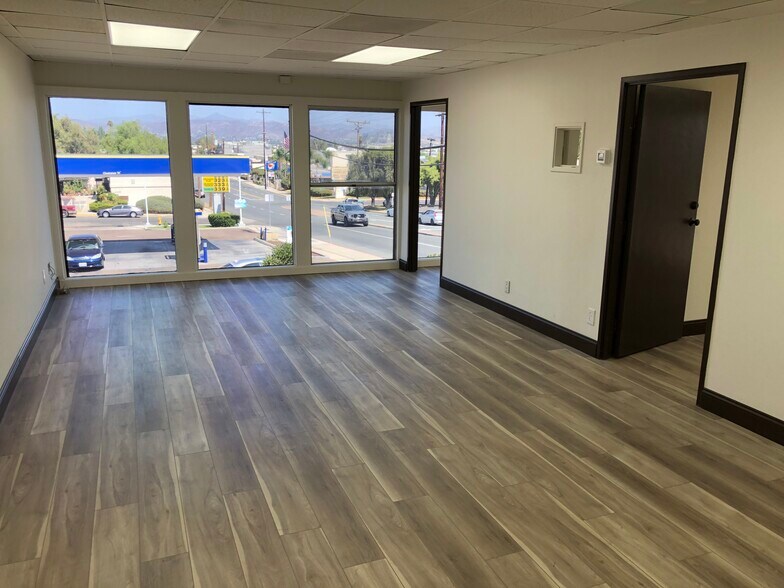 More Photos Of 900 N Cuyamaca St, El Cajon Office For Lease