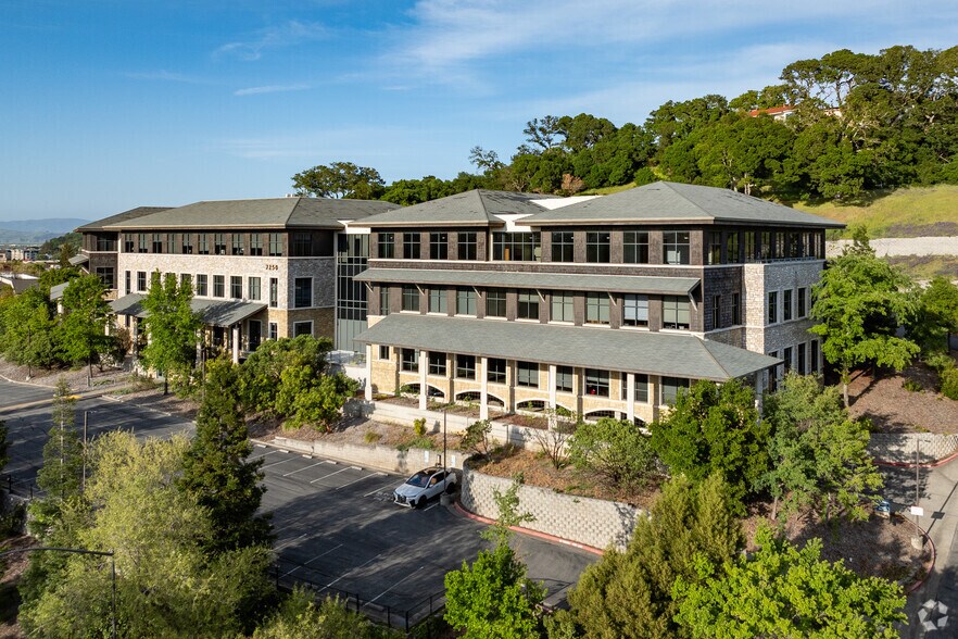 Primary Photo Of 7250 Redwood Blvd, Novato Coworking Space