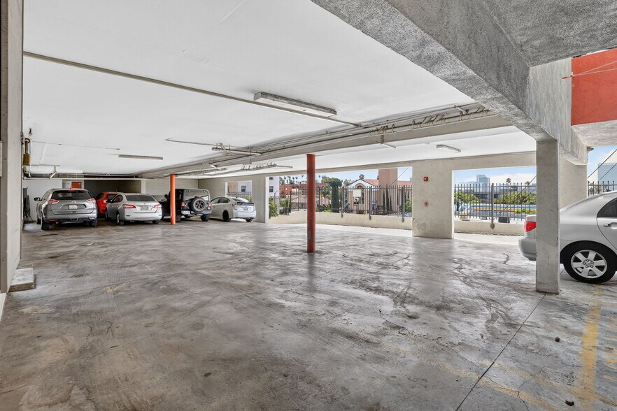 More Photos Of 313 N Alexandria Ave, Los Angeles Apartments For Sale