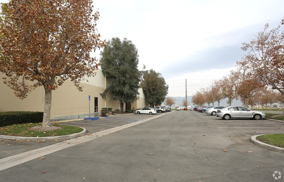 More Photos Of 1805 E Riverview Dr, San Bernardino Manufacturing For Sale